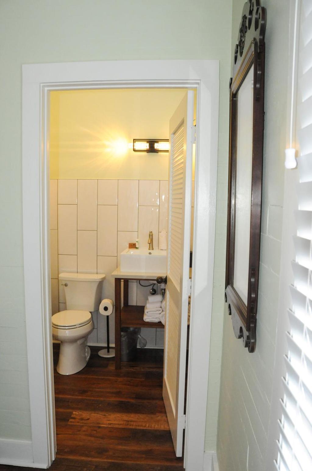 The Porch On Frances - Adults Exclusive Gasthof *
